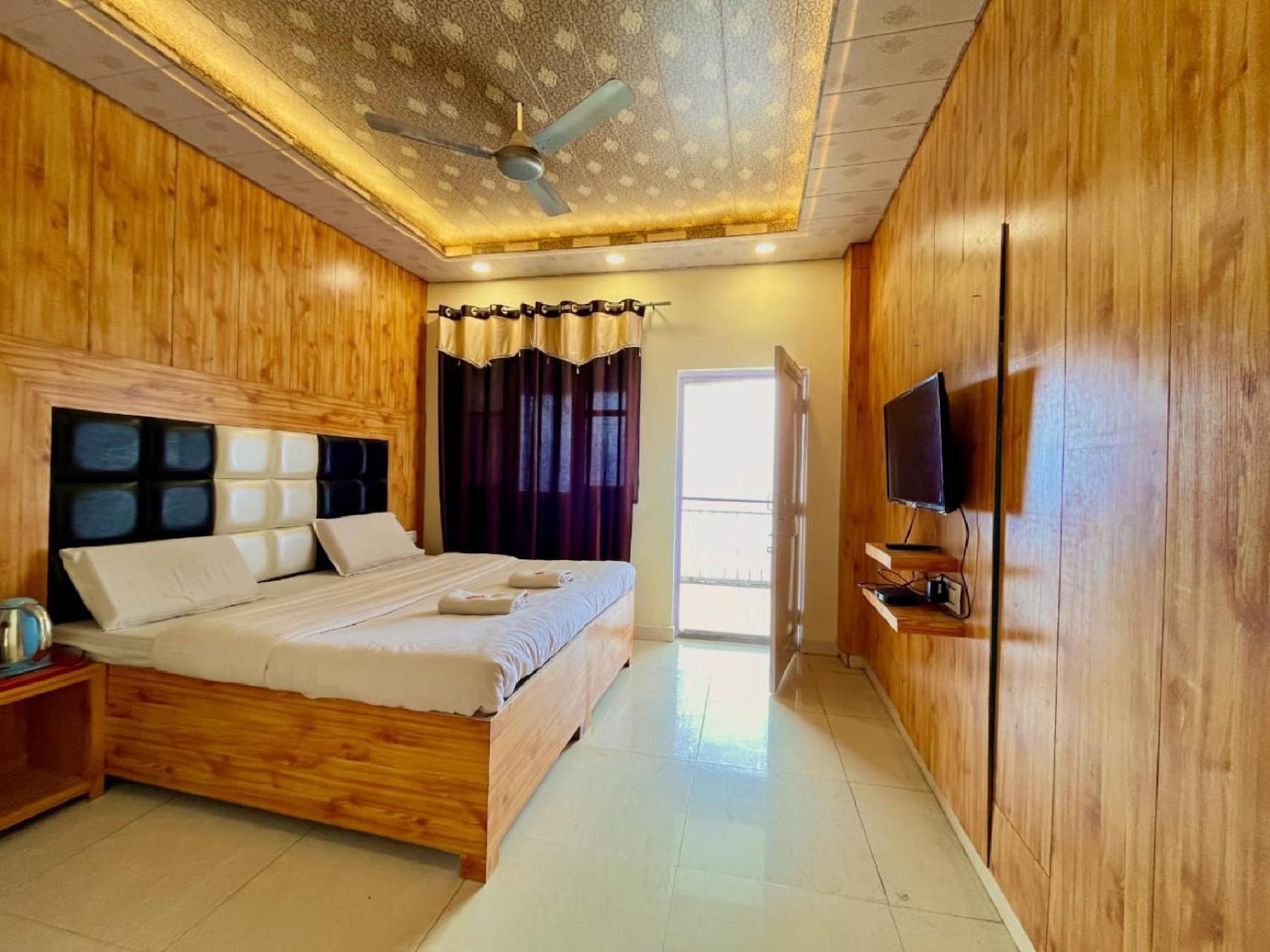 Sparkle Star Resort Khajjiar Eksteriør billede